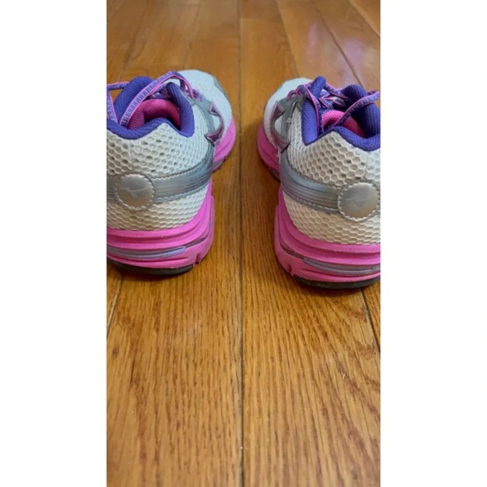 Mizuno Wave Legend 3 Womens Running Shoes White Purple Silver J1GD151067 size 9